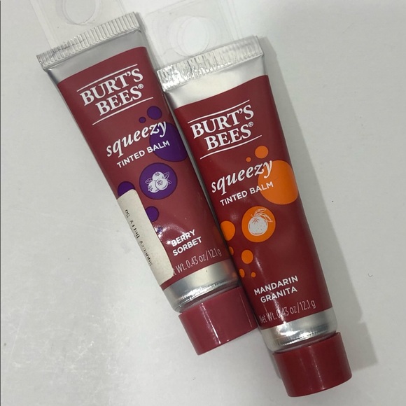 Burt’s Bees® Kissable Collection (Warm) - Picture 4 of 9